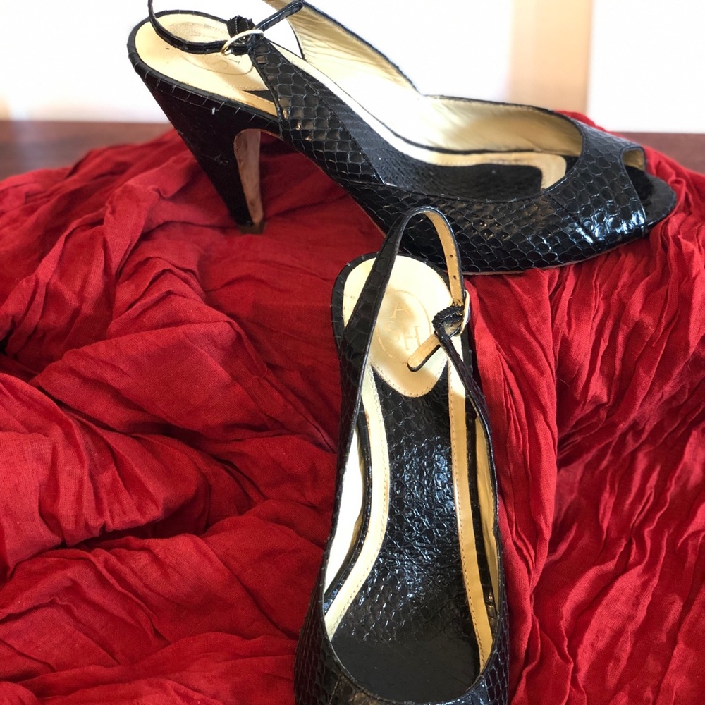 Black snakeskin slingback pumps size 37